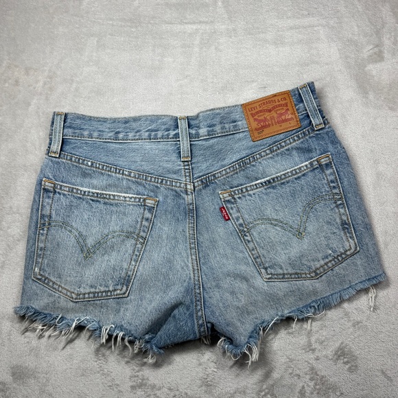 Levi’s 501 Cut Off Distressed Button Fly Waveline Denim Blue Jean Shorts 26 - Picture 11 of 16